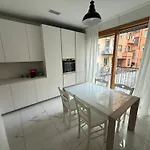 3-Bedroom - Sleeps 7 - With Gym