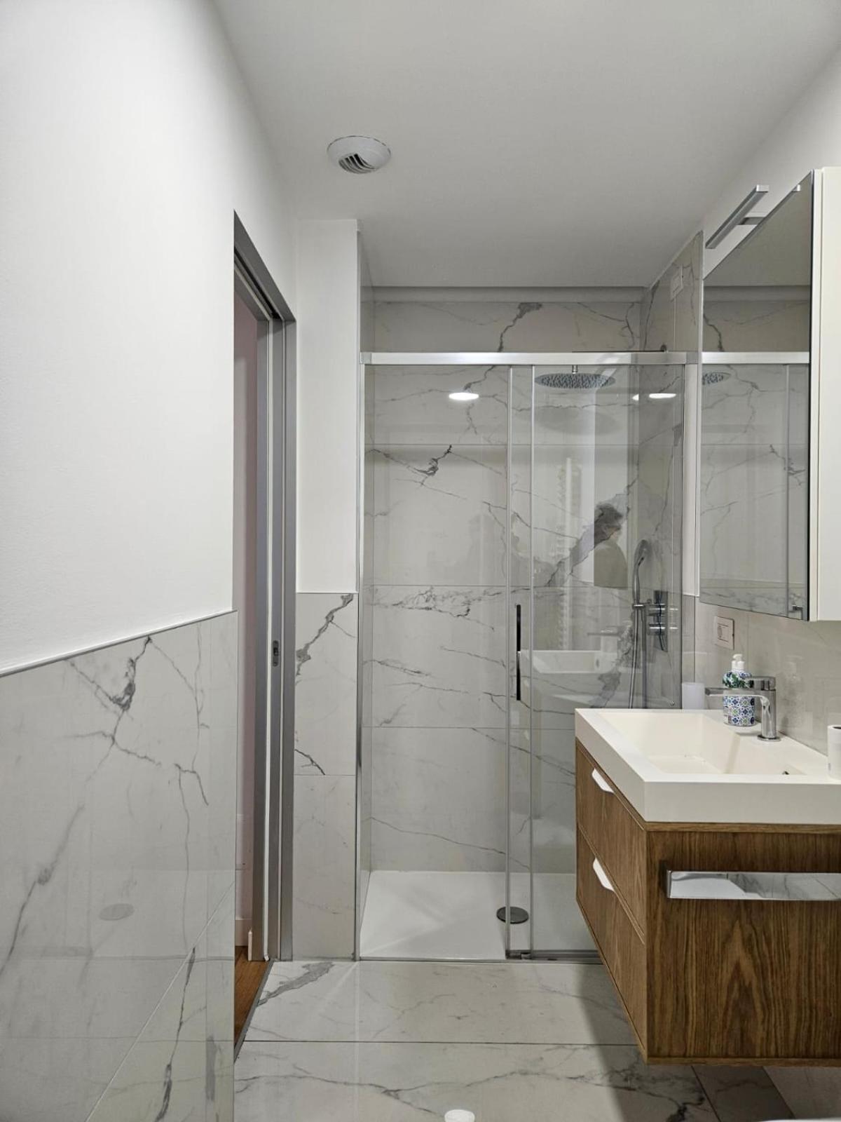 Apartment 3-bedroom - Sleeps 7 - With Gym *